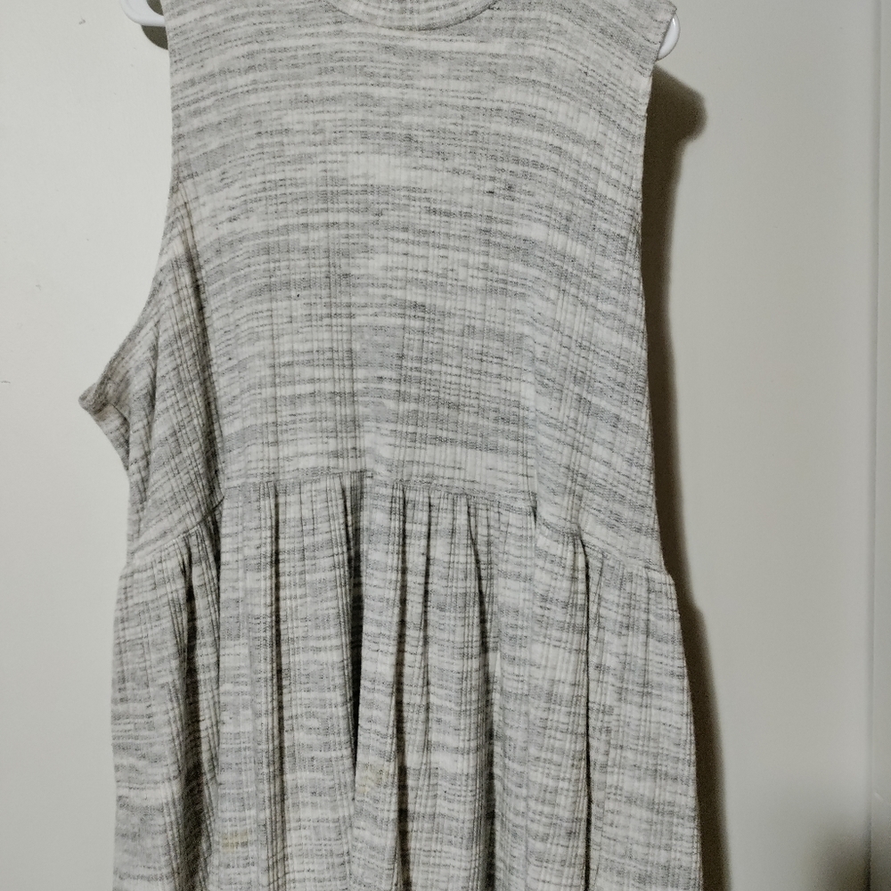 Maurices Grey & White Turtle Neck Babydoll Tank